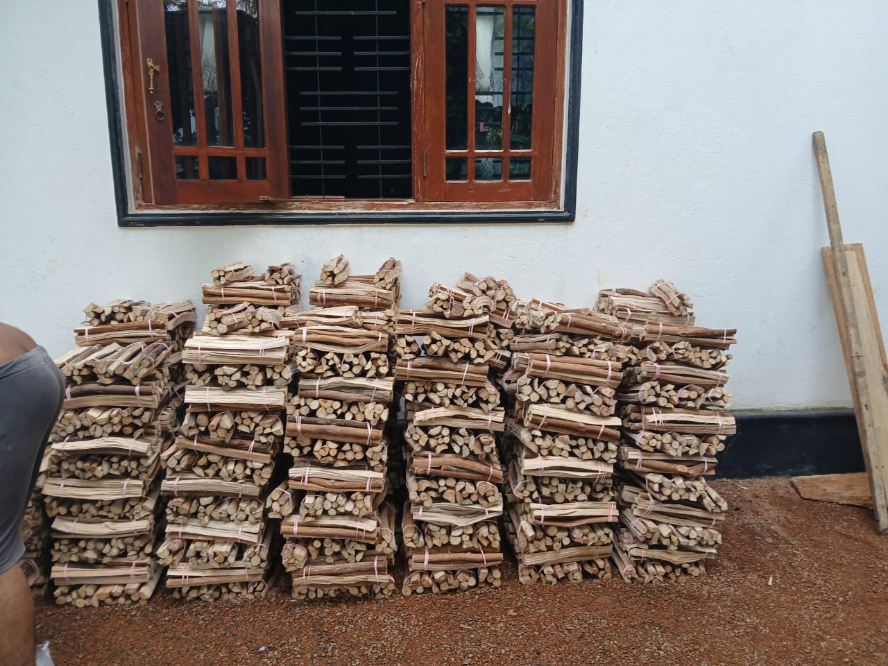 Cinnamon Firewood Store